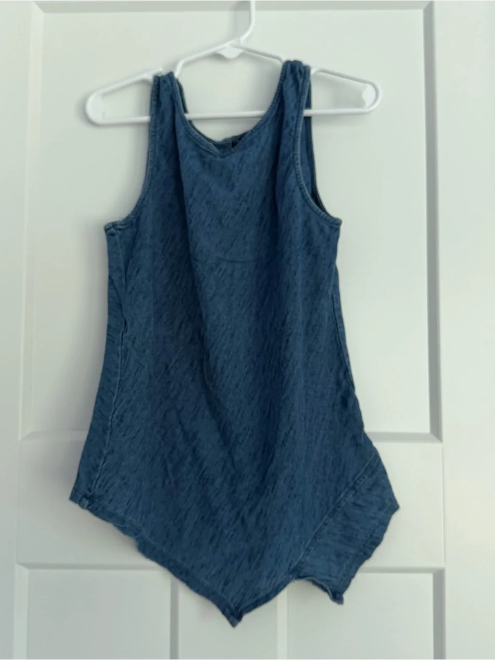 Girl’s Blue Sleeveless Handkerchief Hem Tank Top